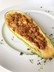 Abobrinha recheada low carb