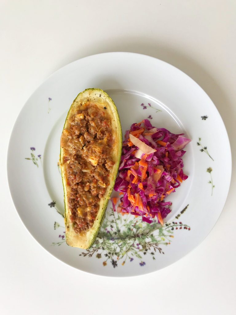 Abobrinha recheada low carb