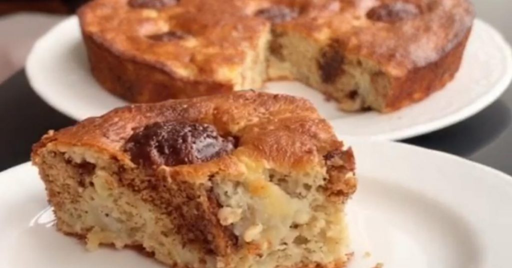 Bolo de banana e cookies sem açúcar e lactose